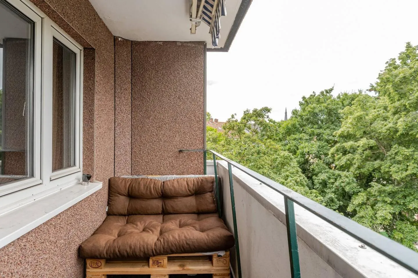 Zimmer Mit Flair Koeln-Messenaehe 0*, Keulen