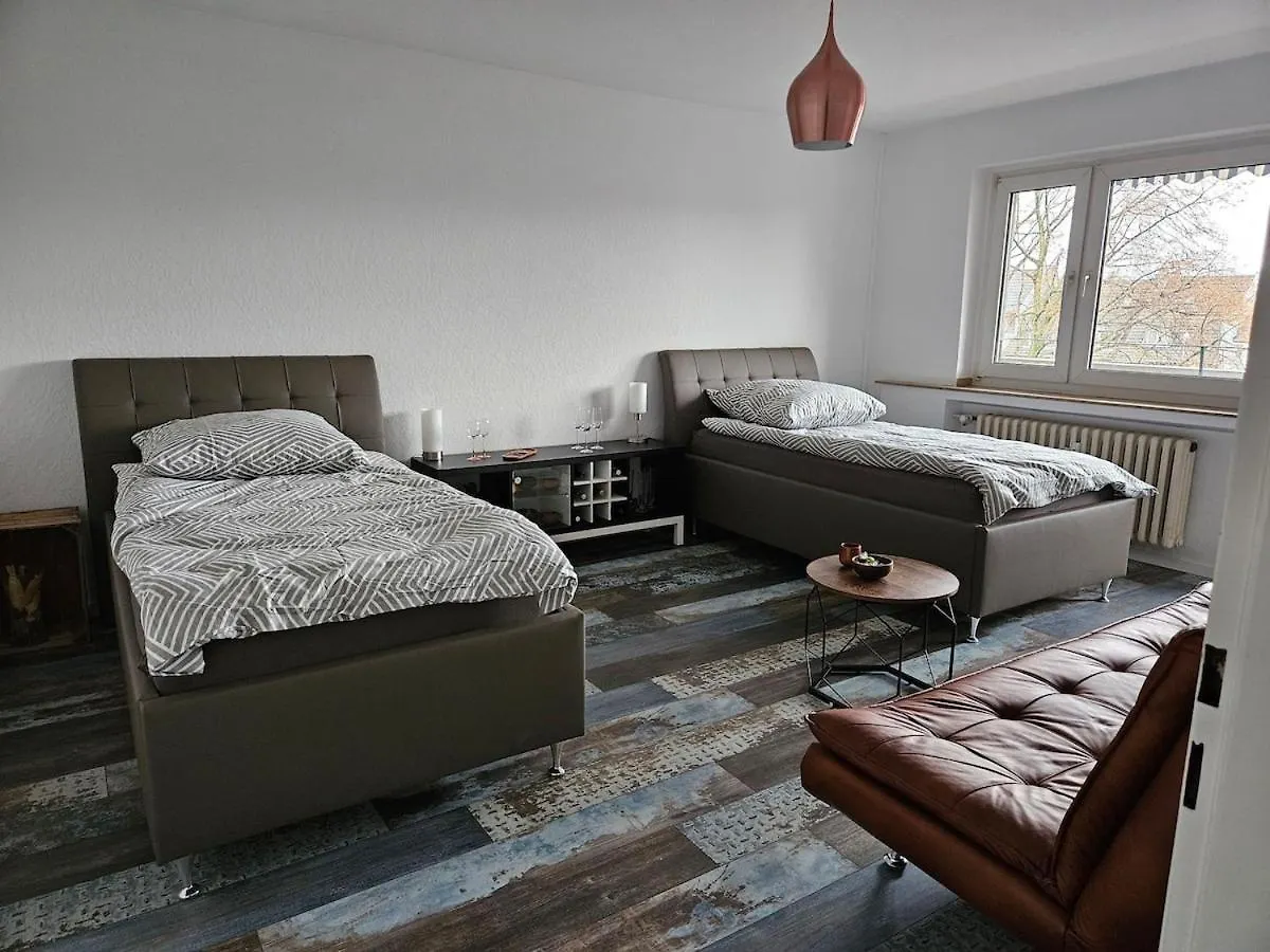 Apartment Zimmer Mit Flair Koeln-Messenaehe